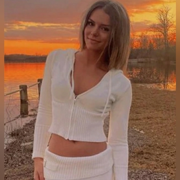 SOLD TO CHARTORI - Picture 5 of 8